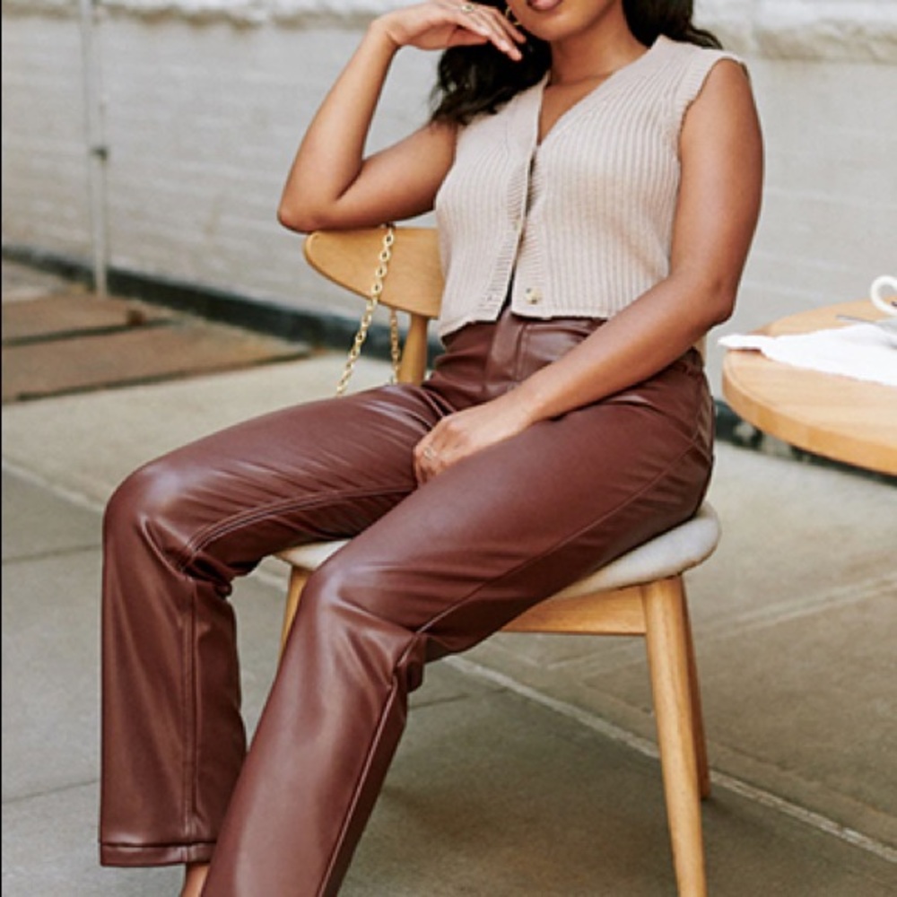 Vegan Leather 90’s straight pants